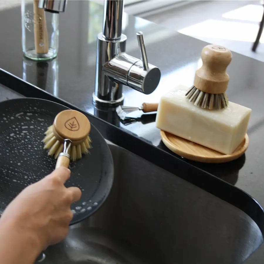 Ensemble de nettoyage zéro déchet, brosses en bois et fibres naturelles